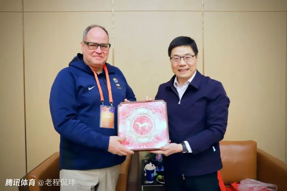 刻苦训练篮球时如何避免受伤的建议_2